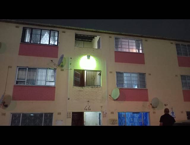 2 BEDROOM APARTMENT SOLD IN WOODHURST